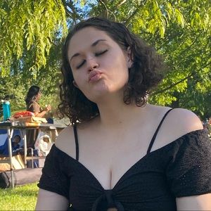 Meet your Posher, Brittney